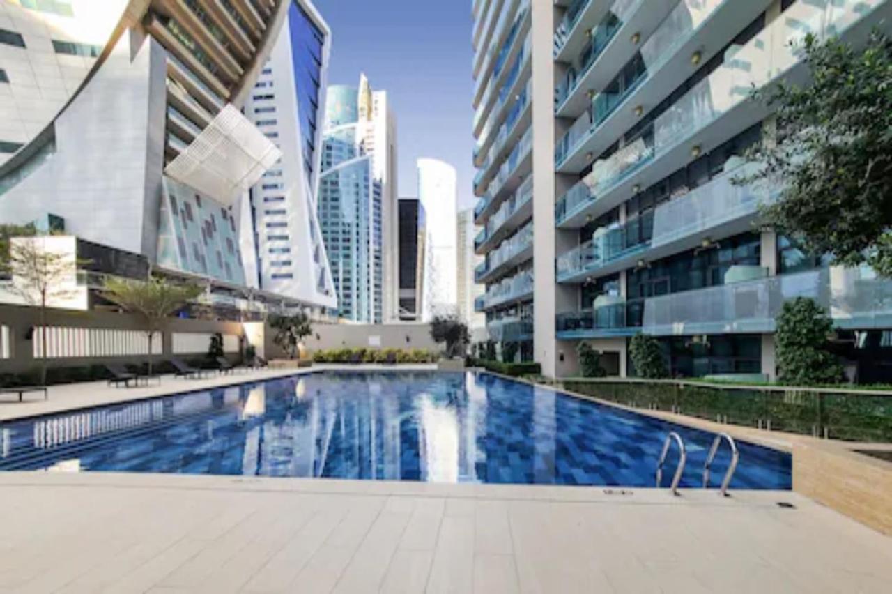 Citihome - 1Br At Merano Tower By Damac Дубай Экстерьер фото