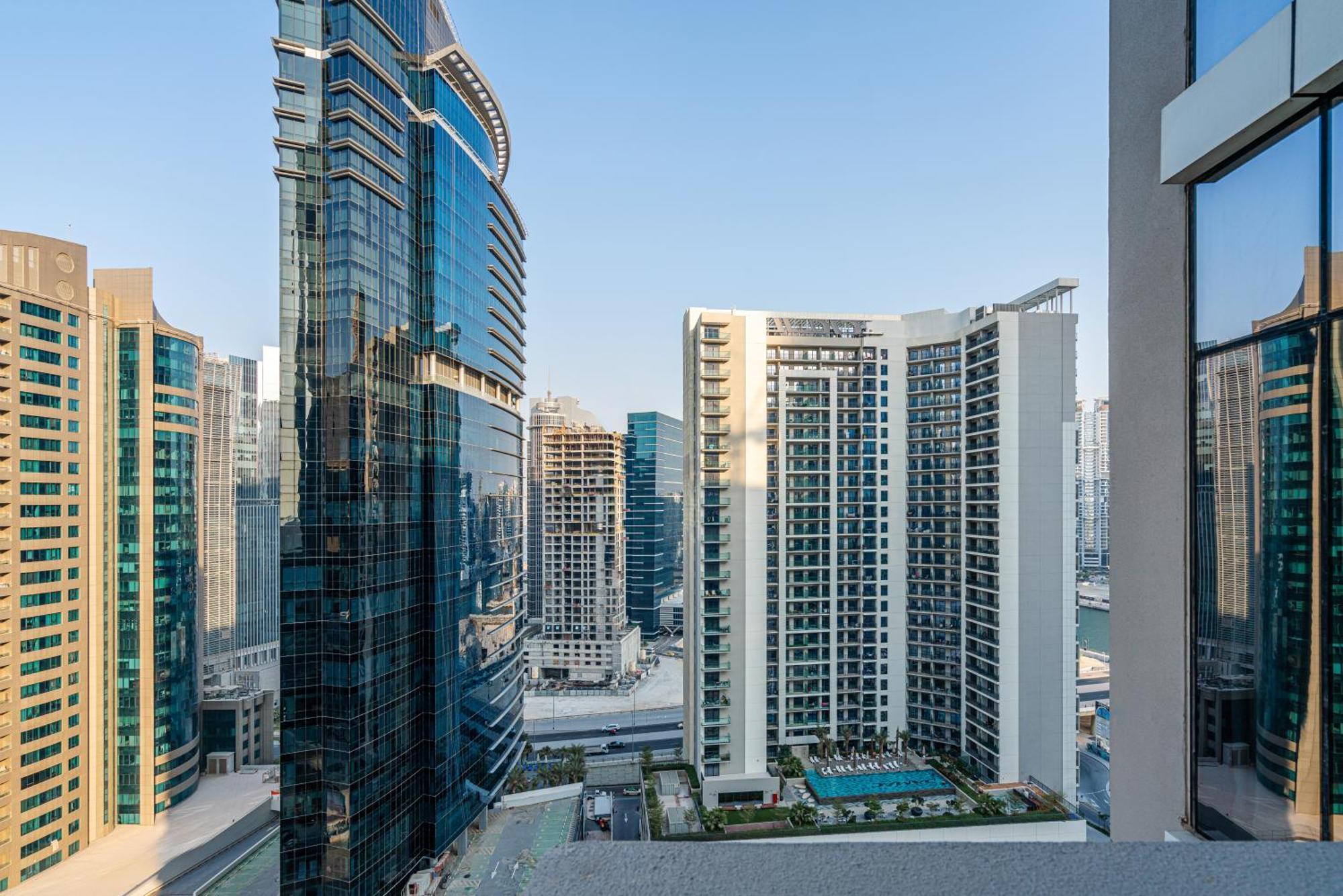 Citihome - 1Br At Merano Tower By Damac Дубай Экстерьер фото